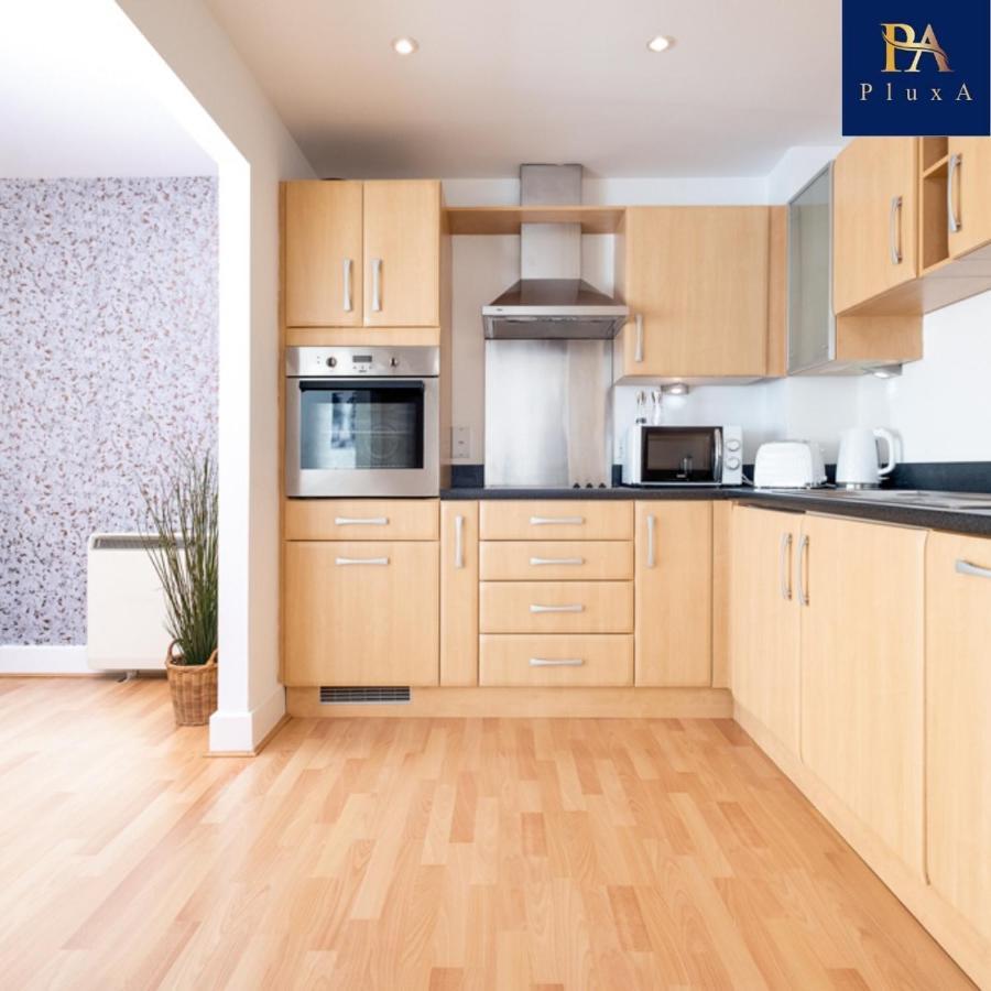 Pluxa Sunstone Deluxe - Spacious Birmingham City Centre Stay Exterior photo